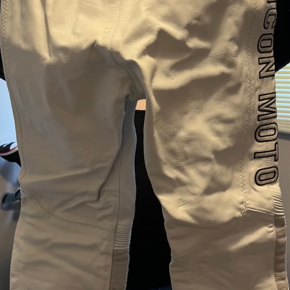 Icon Moto Leathers Jacket and Pants XS NWT - Picture 6 of 9